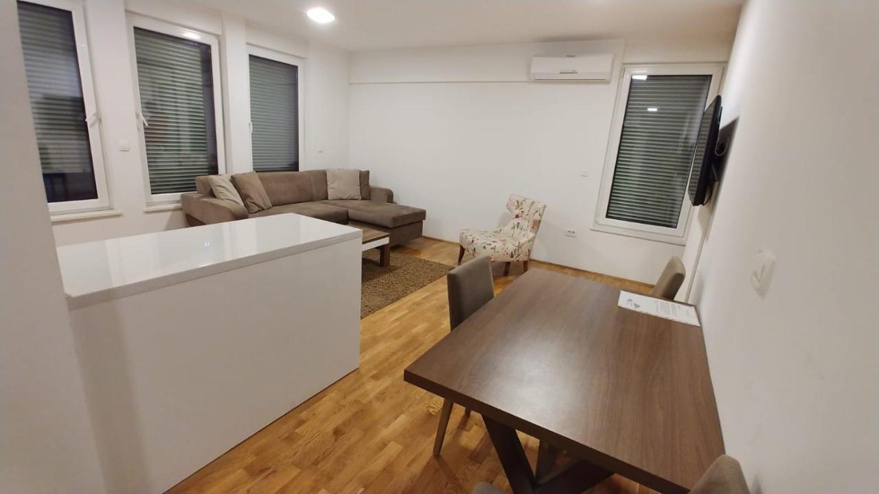 Apartments Leon 塞拉耶佛 外观 照片